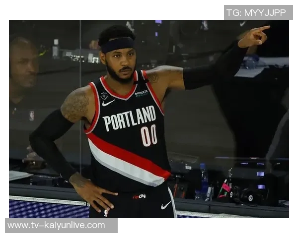 文班强调抢板重要性亚当斯成为球队关注焦点并成功抢下三前板